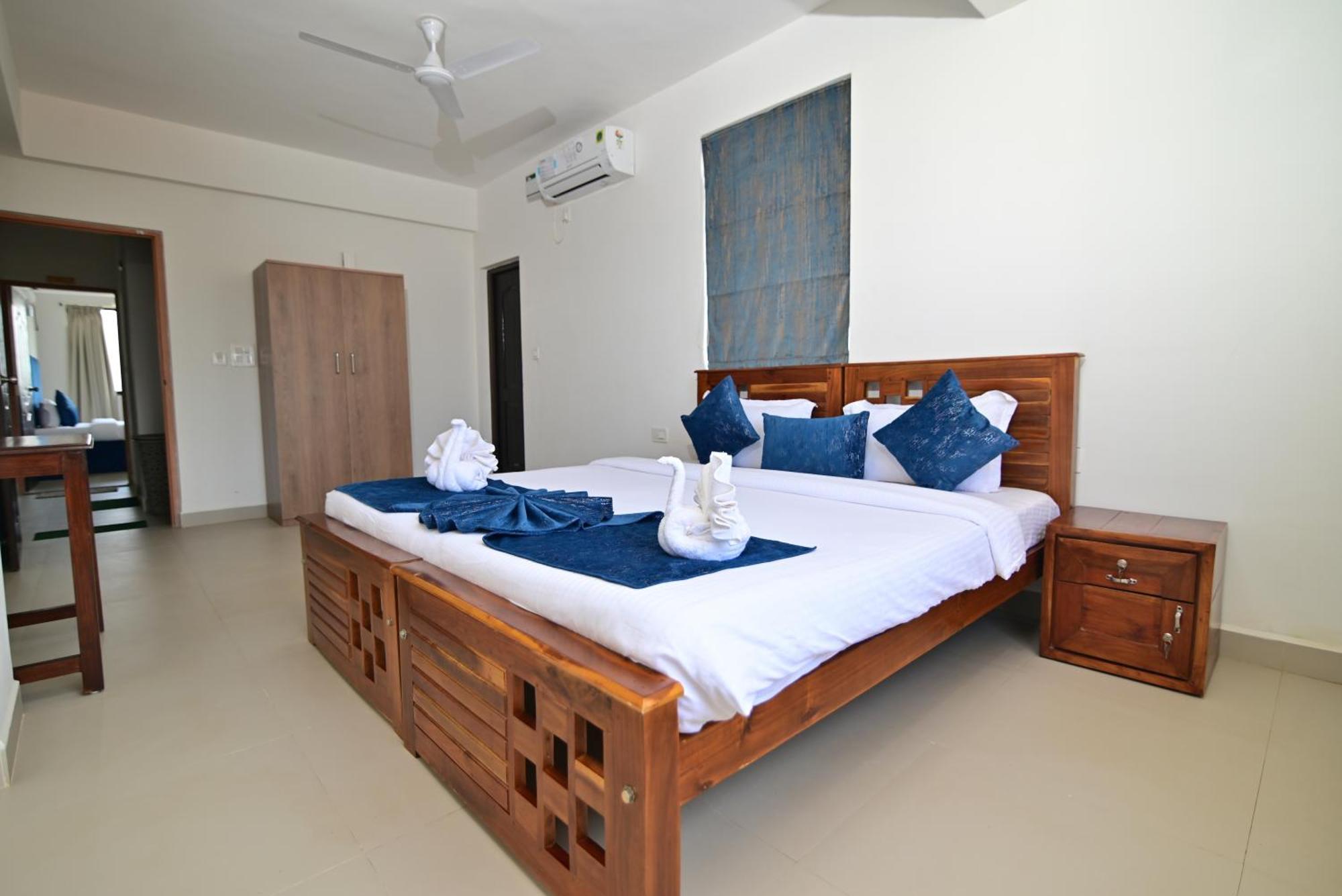 Hotel Q Lite Calangute Esterno foto