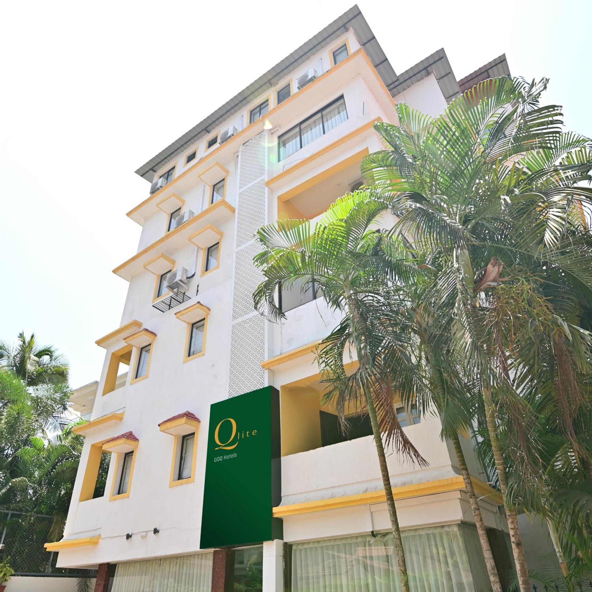 Hotel Q Lite Calangute Esterno foto