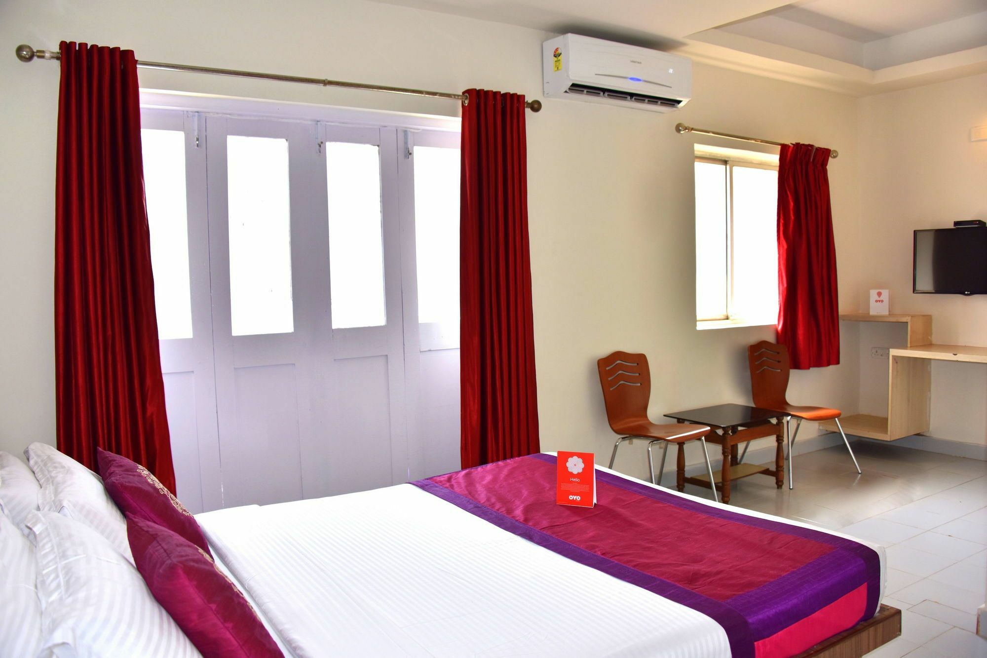 Hotel Q Lite Calangute Esterno foto