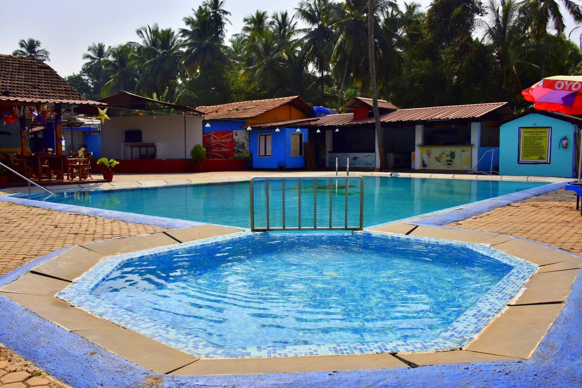 Hotel Q Lite Calangute Esterno foto