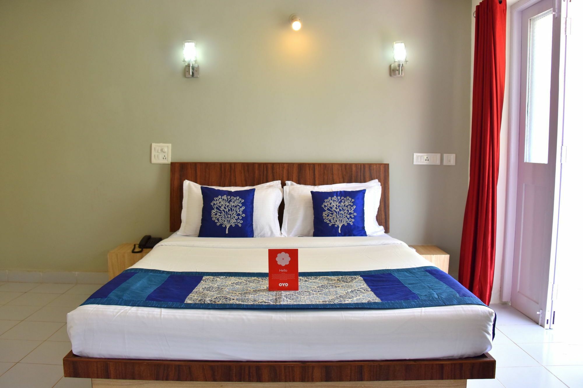 Hotel Q Lite Calangute Esterno foto