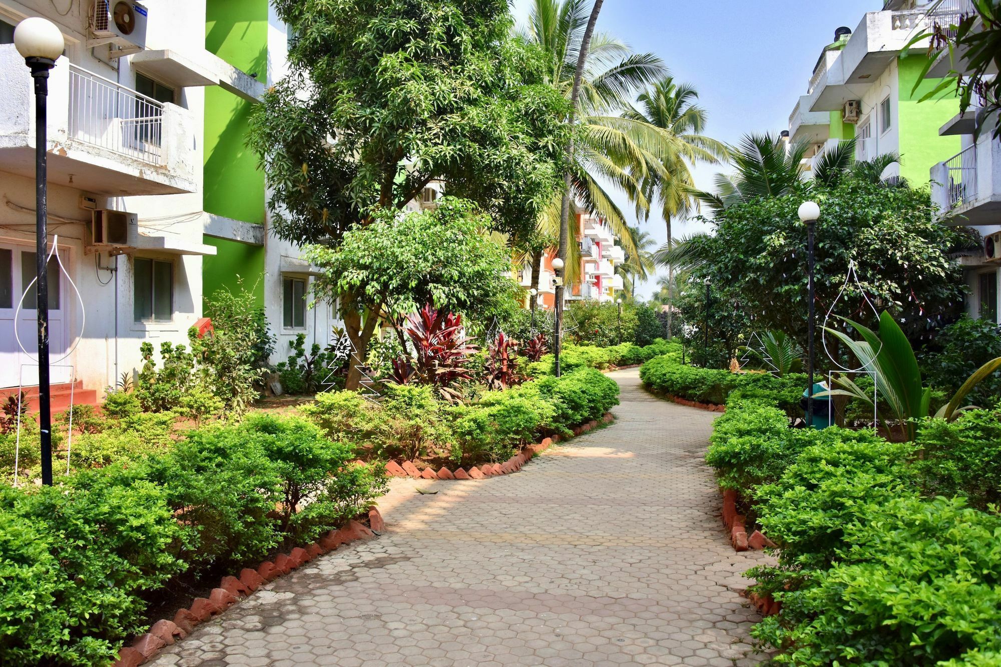 Hotel Q Lite Calangute Esterno foto